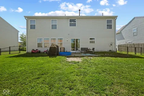 2289 S Moeller Circle New Palestine IN 46163
