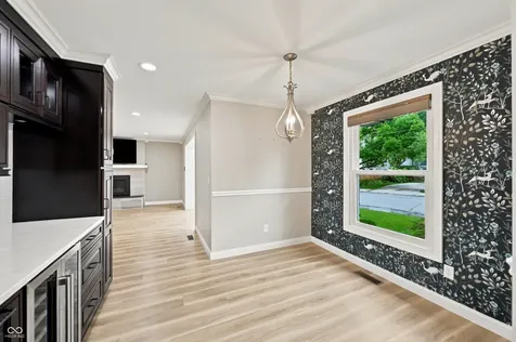 41 E Westfield Boulevard Indianapolis IN 46220