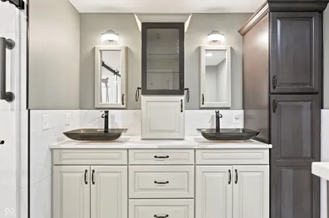 41 E Westfield Boulevard Indianapolis IN 46220