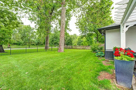 41 E Westfield Boulevard Indianapolis IN 46220