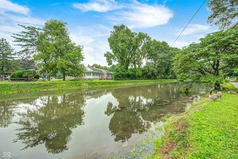 41 E Westfield Boulevard Indianapolis IN 46220