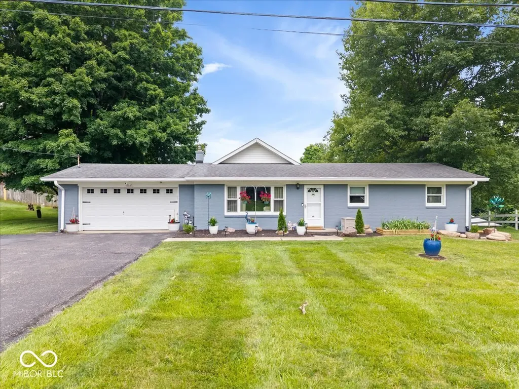 703 N Peterman Road Greenwood IN 46142
