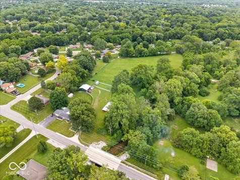 703 N Peterman Road Greenwood IN 46142