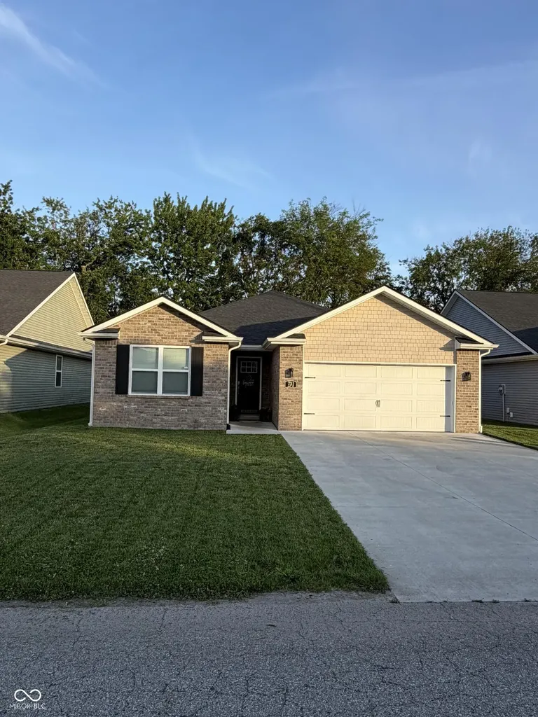 731 Maple Avenue Seymour IN 47274