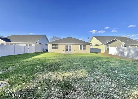 731 Maple Avenue Seymour IN 47274