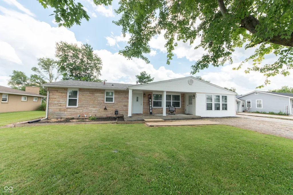 649 Collier Street Columbus IN 47201