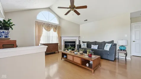 11523 Winding Wood Drive Indianapolis IN 46235