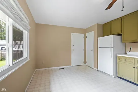 6109 Dartmoor Court Indianapolis IN 46254