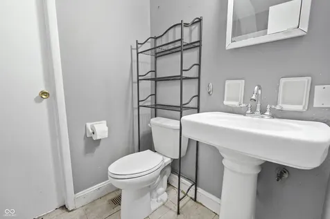 6109 Dartmoor Court Indianapolis IN 46254