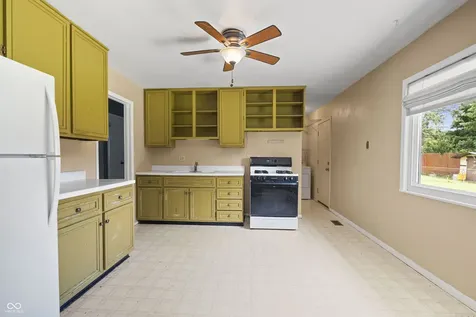 6109 Dartmoor Court Indianapolis IN 46254
