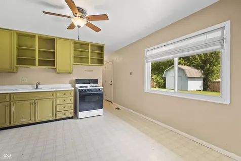 6109 Dartmoor Court Indianapolis IN 46254