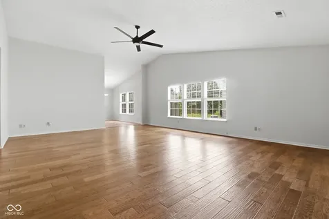 8649 Liberty Mills Drive Indianapolis IN 46113