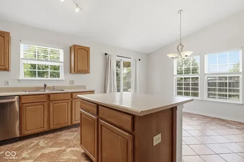 8649 Liberty Mills Drive Indianapolis IN 46113
