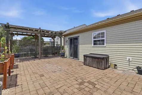 8649 Liberty Mills Drive Indianapolis IN 46113