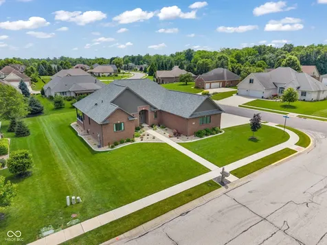 1701 Leicester Danville IN 46122