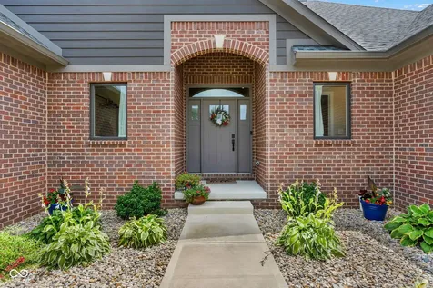 1701 Leicester Danville IN 46122