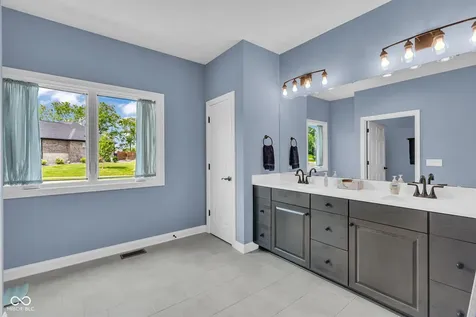 1701 Leicester Danville IN 46122