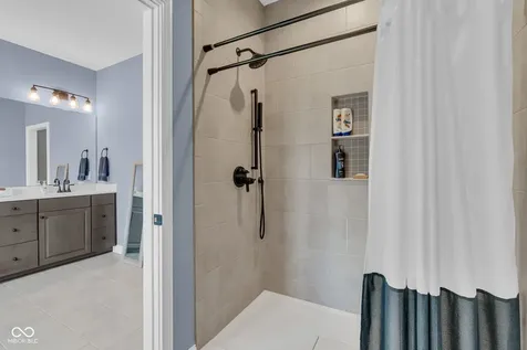 1701 Leicester Danville IN 46122