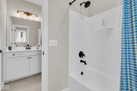 1701 Leicester Danville IN 46122