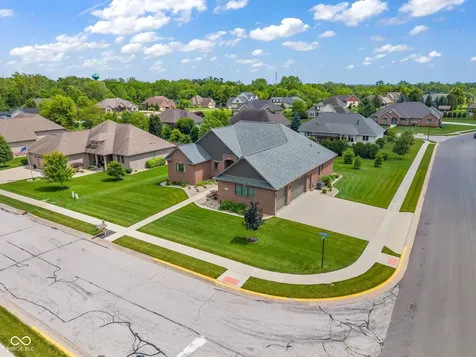 1701 Leicester Danville IN 46122