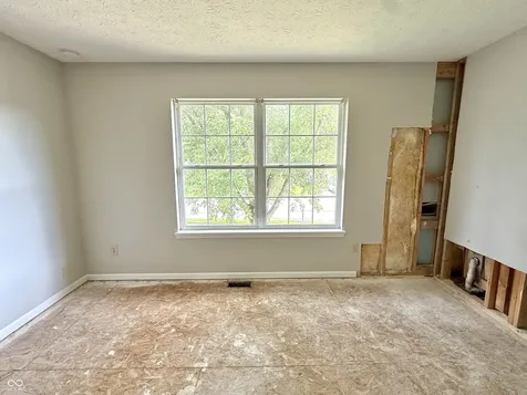1025 Killian Mooresville IN 46158