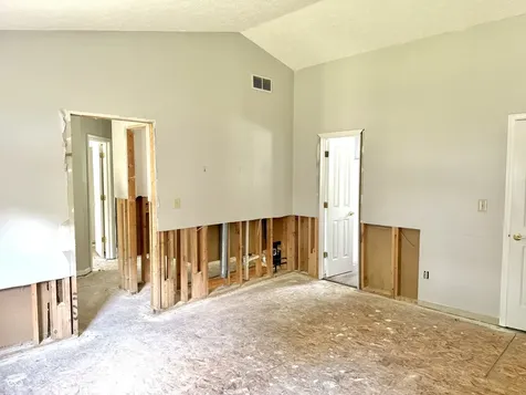 1025 Killian Mooresville IN 46158