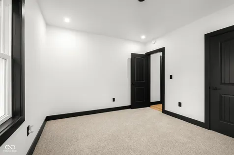 1647 Washington Street Columbus IN 47201