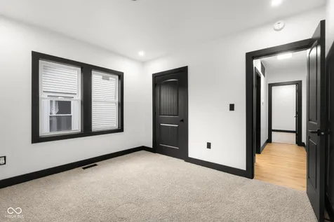 1647 Washington Street Columbus IN 47201