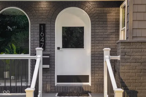 1647 Washington Street Columbus IN 47201