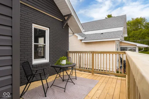 1647 Washington Street Columbus IN 47201