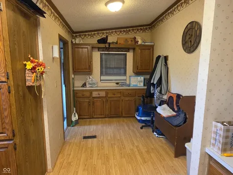 1408 E 600 N Whiteland IN 46184