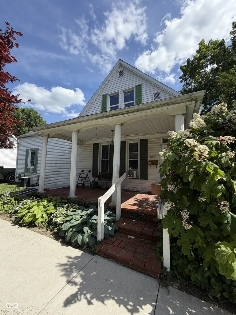 609 E Harrison Street Martinsville IN 46151