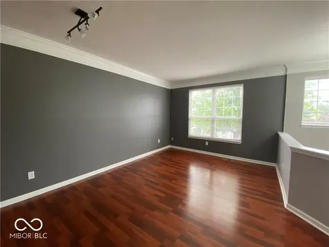 9429 Glencroft Way Indianapolis IN 46250