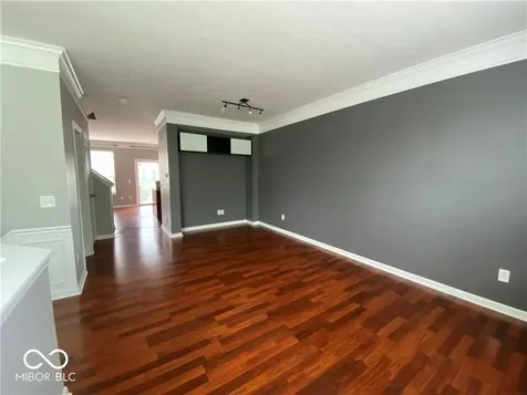 9429 Glencroft Way Indianapolis IN 46250