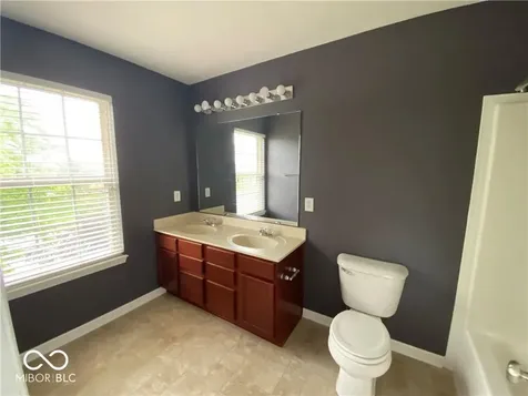9429 Glencroft Way Indianapolis IN 46250
