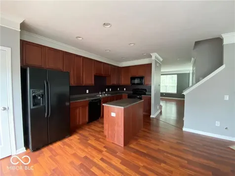 9429 Glencroft Way Indianapolis IN 46250