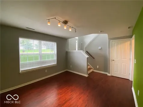 9429 Glencroft Way Indianapolis IN 46250
