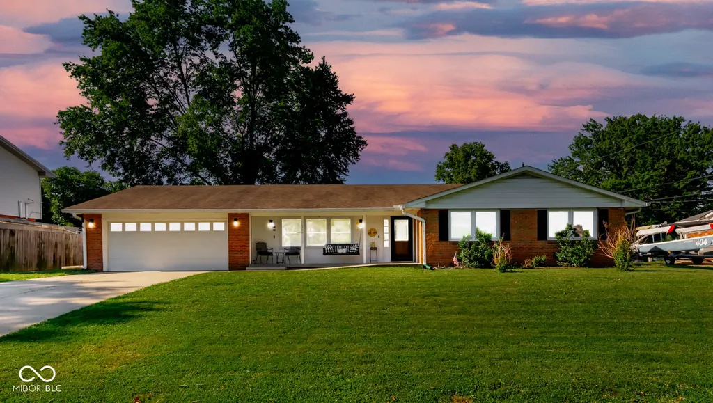 5205 Yellowwood Drive Columbus IN 47203