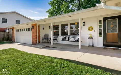 5205 Yellowwood Drive Columbus IN 47203
