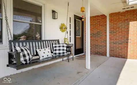 5205 Yellowwood Drive Columbus IN 47203