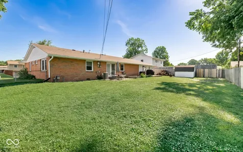 5205 Yellowwood Drive Columbus IN 47203