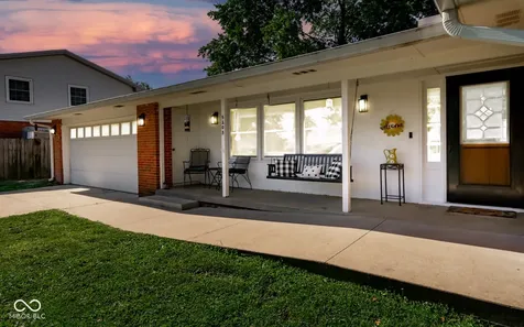 5205 Yellowwood Drive Columbus IN 47203