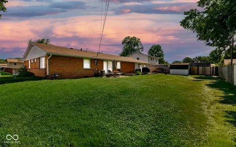 5205 Yellowwood Drive Columbus IN 47203