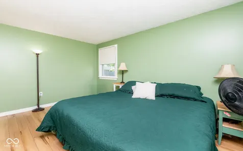 5205 Yellowwood Drive Columbus IN 47203
