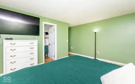 5205 Yellowwood Drive Columbus IN 47203