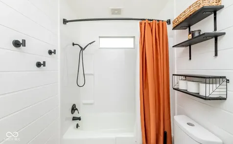 5205 Yellowwood Drive Columbus IN 47203