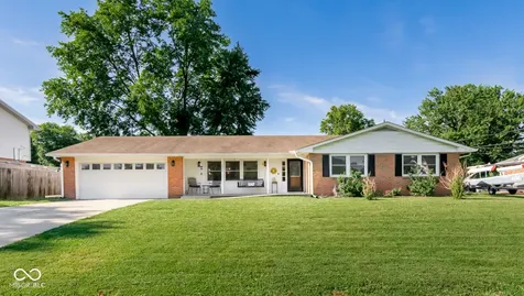5205 Yellowwood Drive Columbus IN 47203