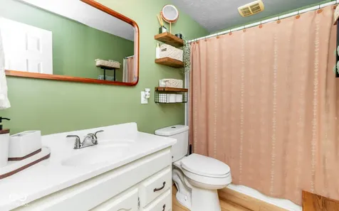 5205 Yellowwood Drive Columbus IN 47203