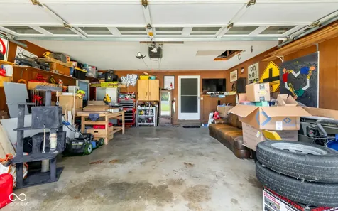 5205 Yellowwood Drive Columbus IN 47203