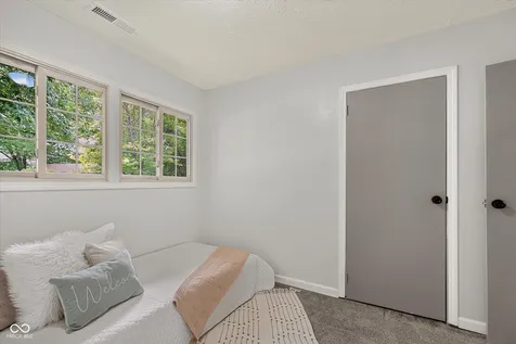 1012 Fenley Drive Lebanon IN 46052